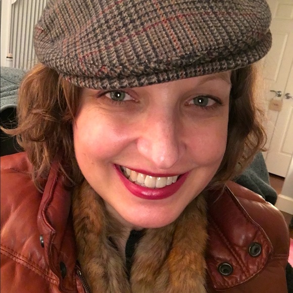 Meet your Posher, Elizabeth - Picture 1 of 1